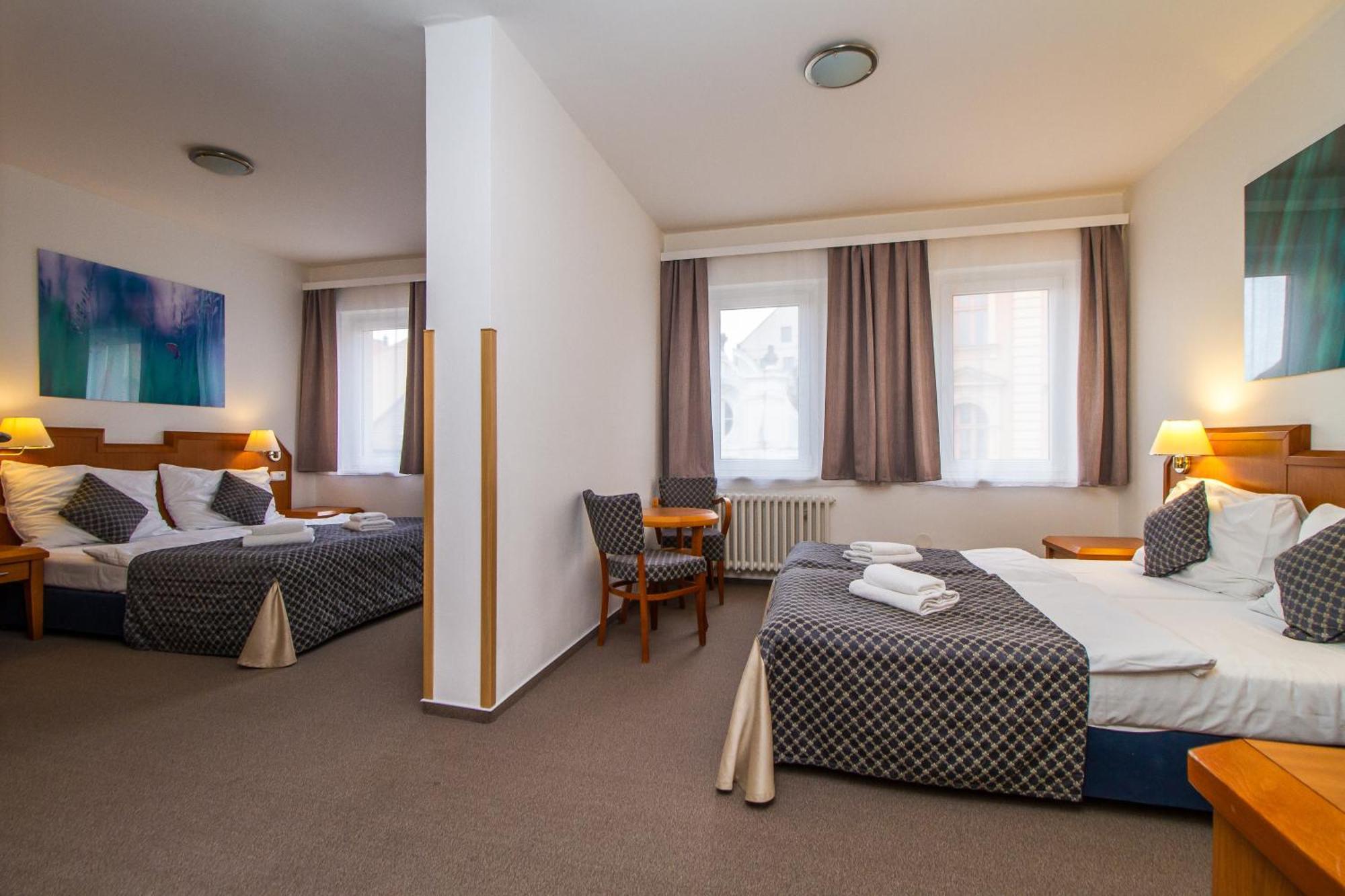Lh Hotel Medinek Old Town Kutná Hora Extérieur photo