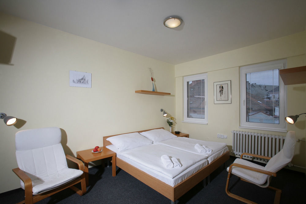 Lh Hotel Medinek Old Town Kutná Hora Extérieur photo